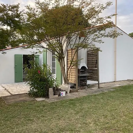 Jolie Ensoleillee Villa