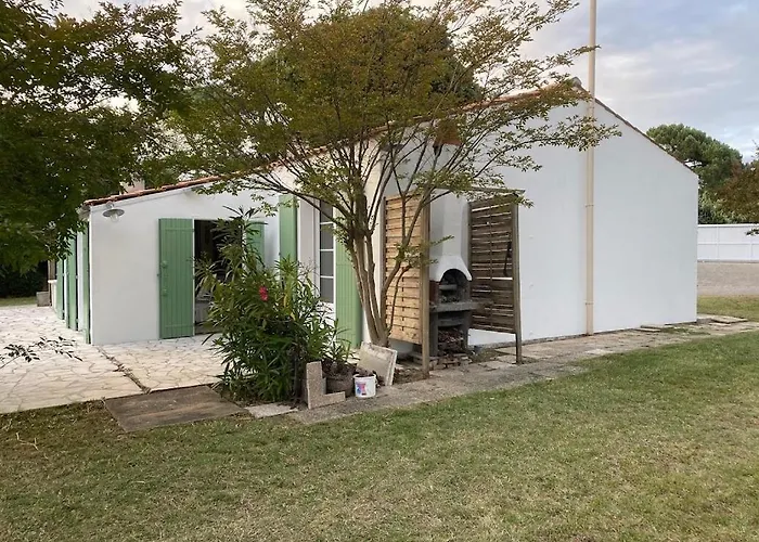 Jolie Ensoleillee Villa