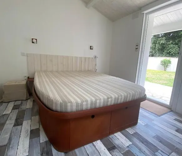 Jolie Ensoleillee Villa Sainte-Marie-de-Re